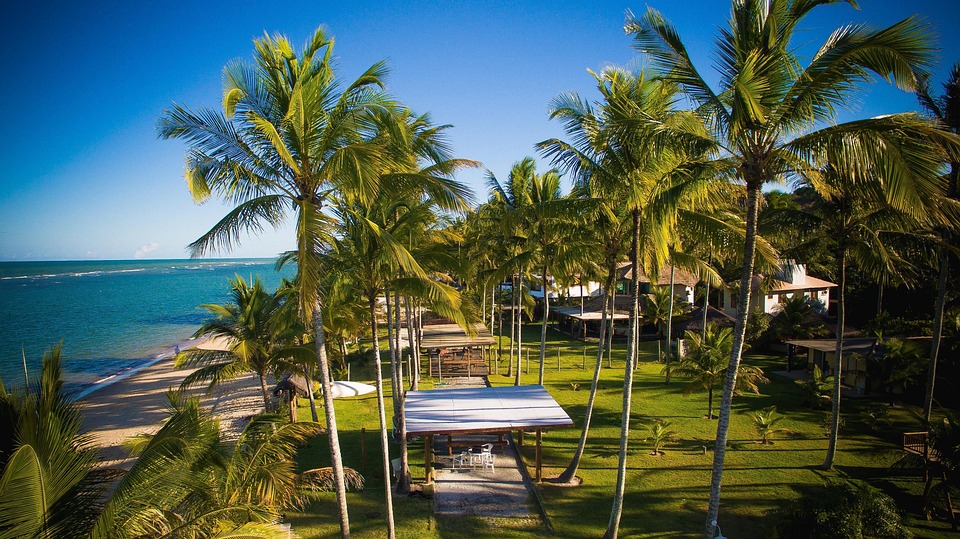 Best places to stay near Placencia